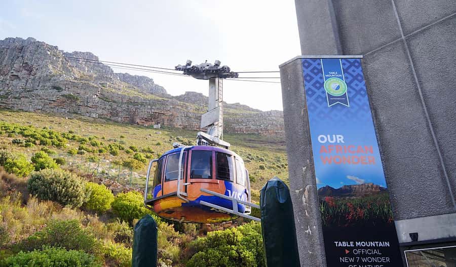 Cape Town Tour: Table Mountain, Penguins & Cape Point+Pickup - Riding Table Mountain’s cableway