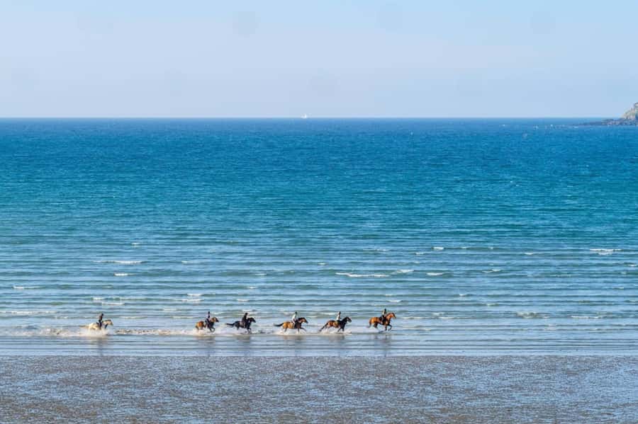 Casablanca: Beach Horseback Riding with Hotel Transfers - FAQ