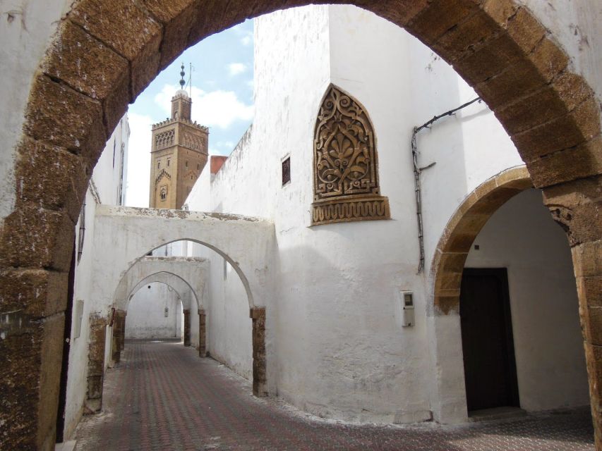 Casablanca City Tour with Hotel Pickup and drop off - Mohammed V Square shows the city in motion