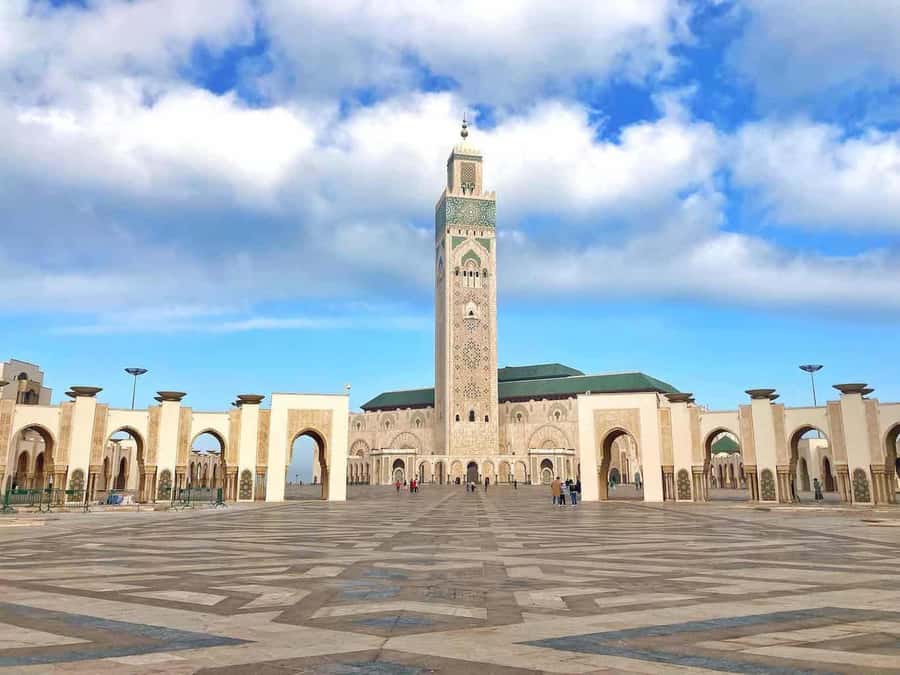 Casablanca: Hassan II Mosque Guided Tour with Entry Ticket - Moroccan craft beyond the postcard view