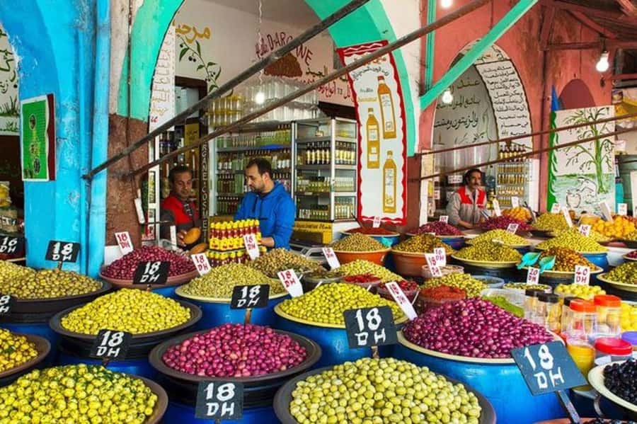 Casablanca: Layover Sightseeing Tour with Airport Transfer - The old city, Rick’s Café, and Notre Dame de Lourdes