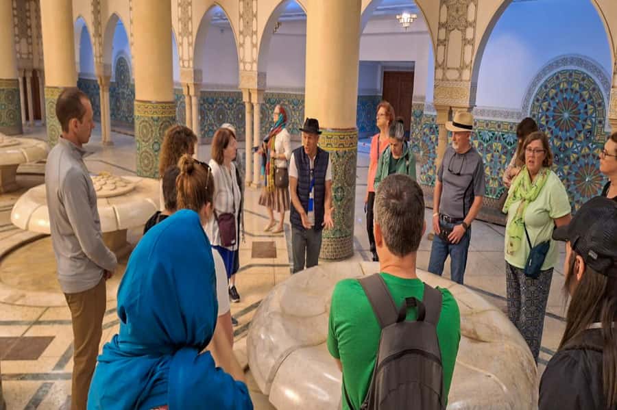 Casablanca: Layover Sightseeing Tour with Airport Transfer - Central Market and the final city stop