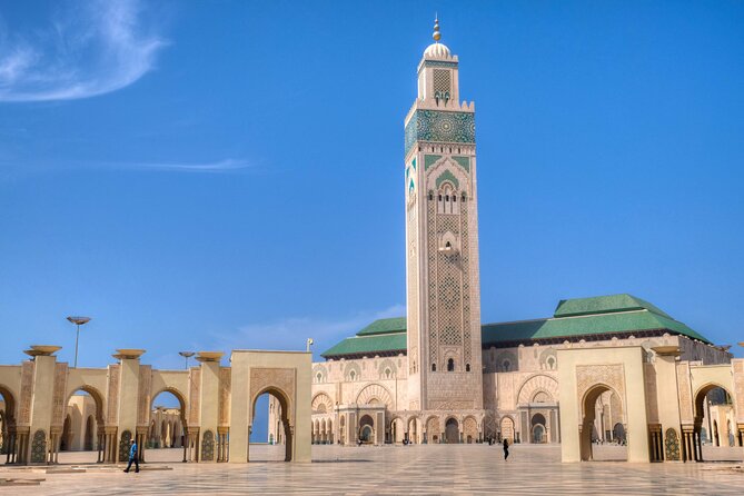 Casablanca Layover Tour with Round-Trip Airport Transfer - Mohammed V Square and the city center