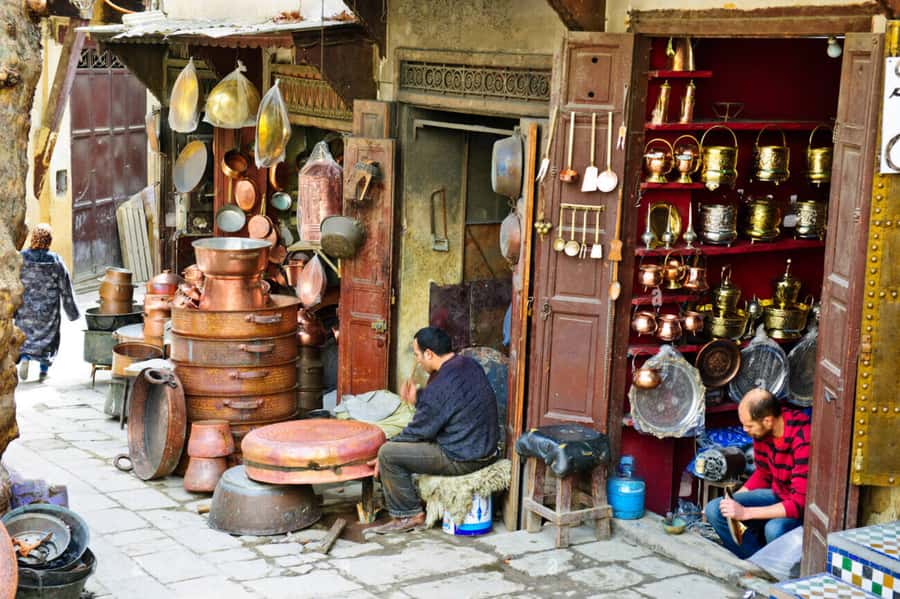 Casablanca to Fez: Scenic & Historical Day Trip with Lunch - Nejjarine Fountain and the craft traditions of Fez