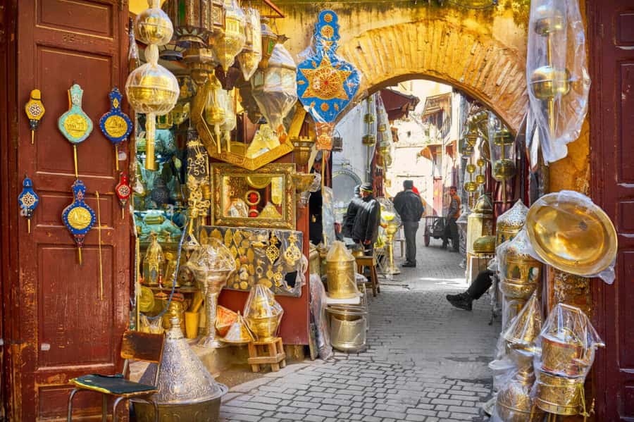 Casablanca to Fez: Scenic & Historical Day Trip with Lunch - The tannery, leather work, and a choice for sensitive visitors