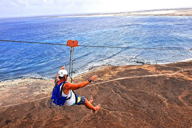 Complete Excursion and Flight on the Zipline Cabo Verde - A gentle landing with spring assistance