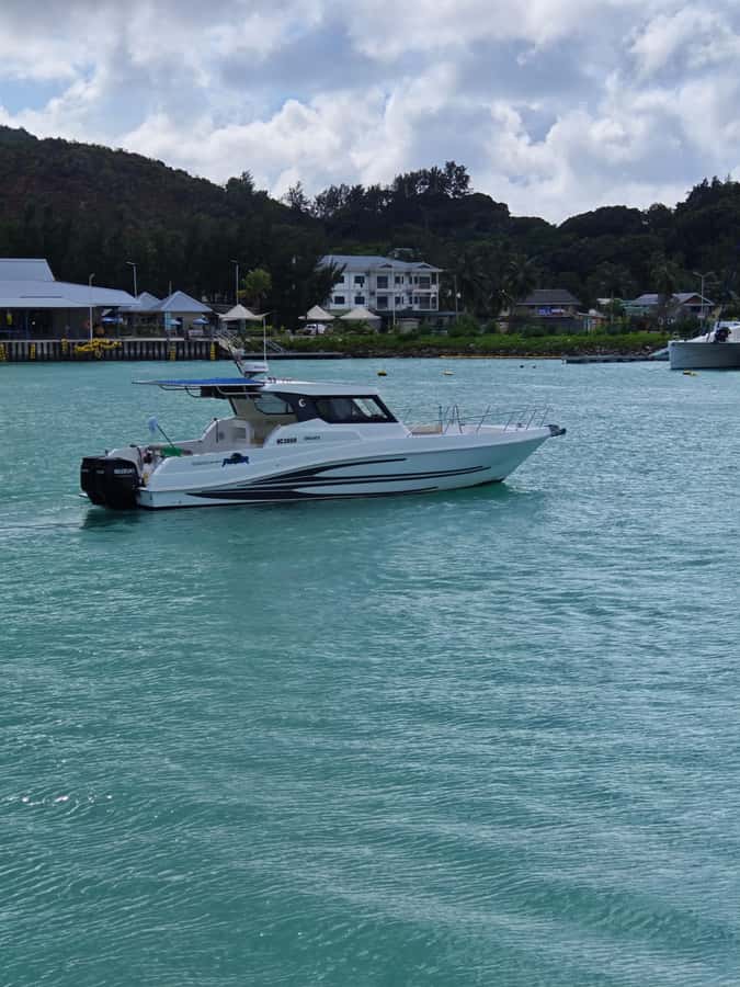 Curieuse Guided Tour, St Pierre, BBQ & 2 Snorkel Stops - The morning pickup and boat departure
