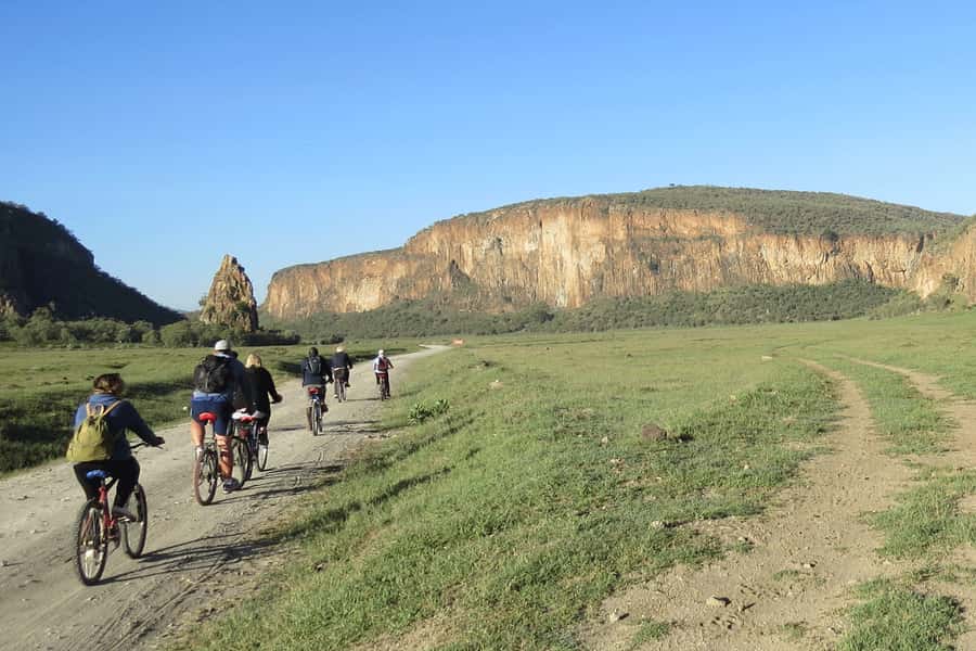 Day Trip: Hell's Gate Bike Ride & Lake Naivasha Boat Ride - The early drive from Nairobi to the Great Rift Valley