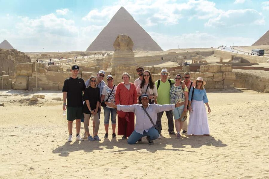 Discover Cairo: Pyramids, Museum & Sphinx Tour from Hurghada - Key points at a glance
