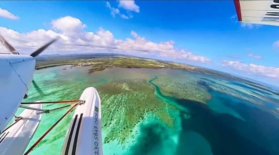 East Coast Mauritius Private Scenic Seaplane Tour - Why the underwater waterfall looks real
