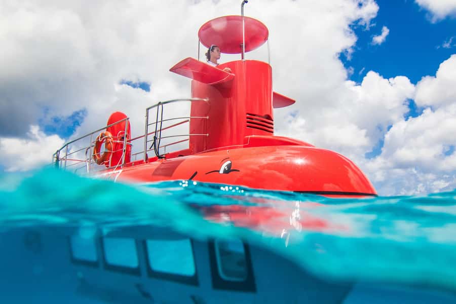 Eden Island: Semi-Submarine Tour in St. Anne Marine Park - Starting above the water at Eden Island