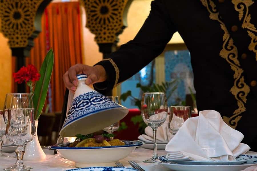 Fes : Unforgettable Dinner Show Experience with hotel pickup - Key things to know before booking