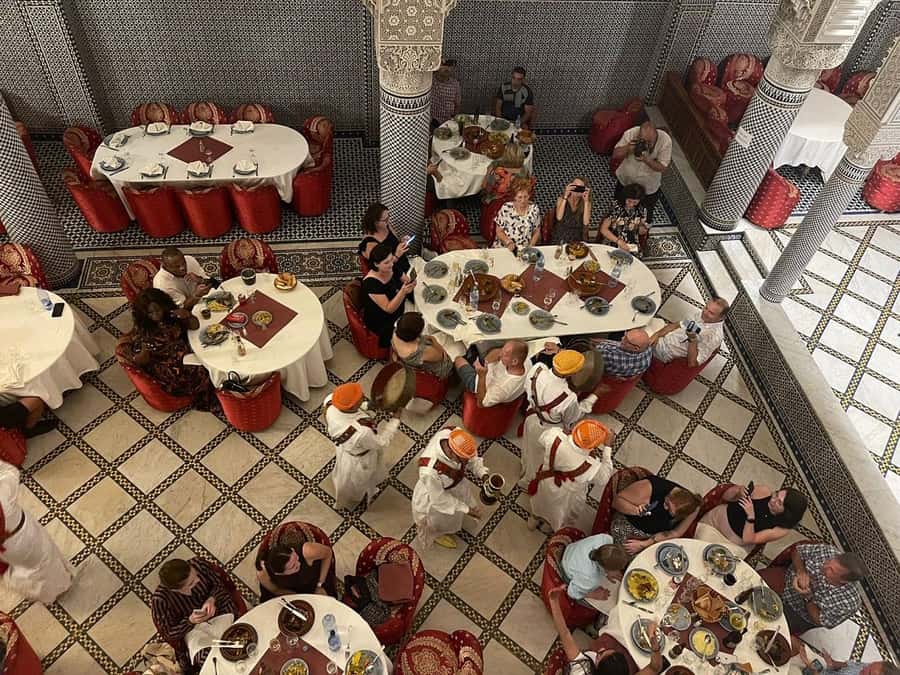 Fes : Unforgettable Dinner Show Experience with hotel pickup - Belly dancing, magic, and fire performance