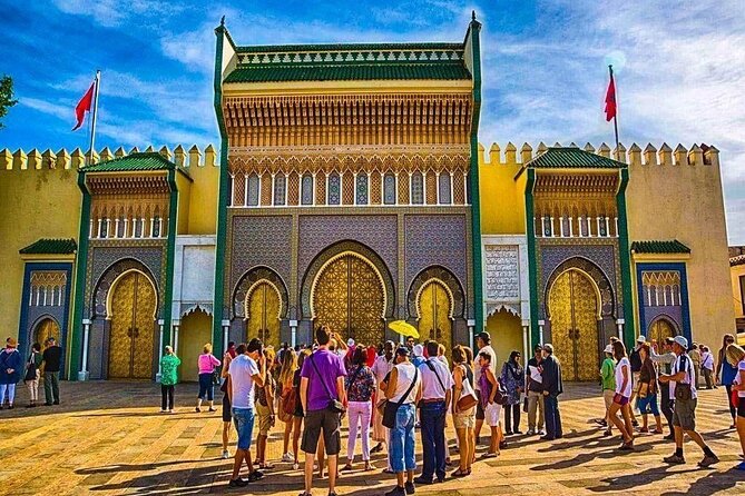 Fez Guided Tour with lunch from Casablanca - Bab Boujloud gives you your first Fez landmark