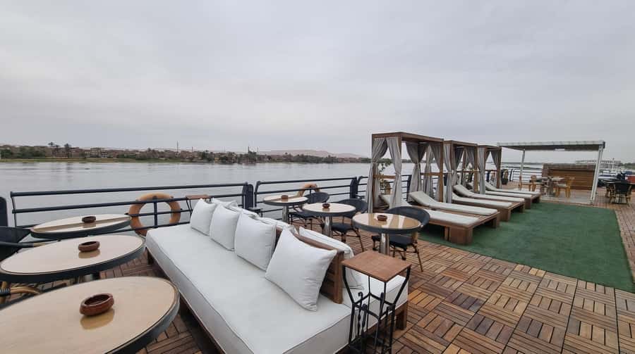 From Aswan: 3-Day Cruise to Luxor with Hot Air Balloon - Karnak and Luxor Temple: a grand finish