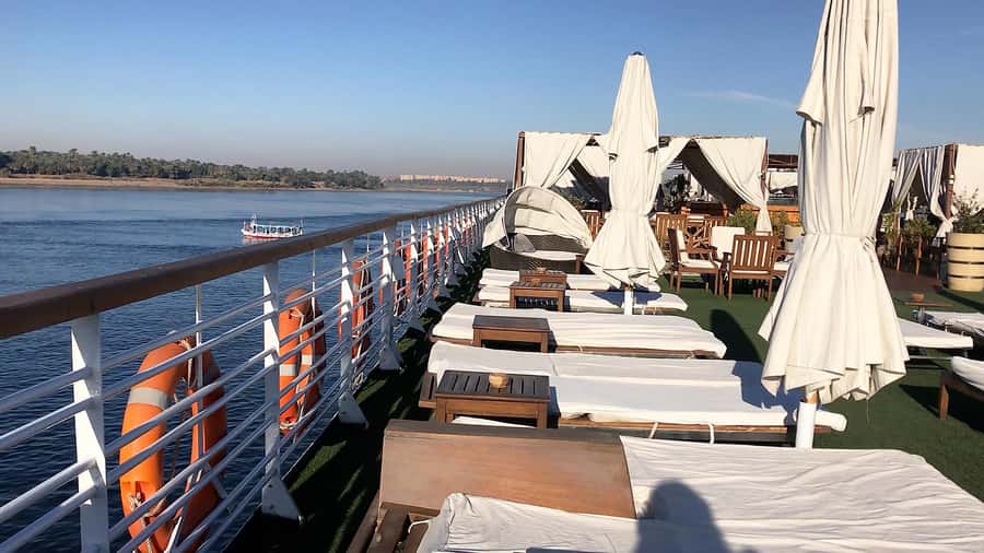 From Aswan: 4-Day Nile Cruise from Aswan to Luxor with Guide - Ship comfort, food, and practical cautions