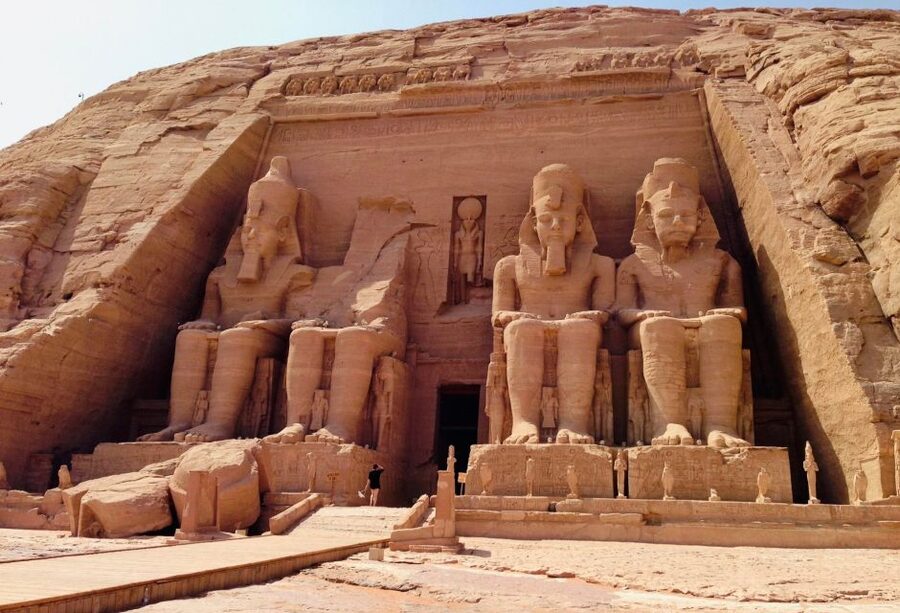 From Aswan: Abu Simbel Day Tour with Private Guide and Car - Timing, heat, and crowd control