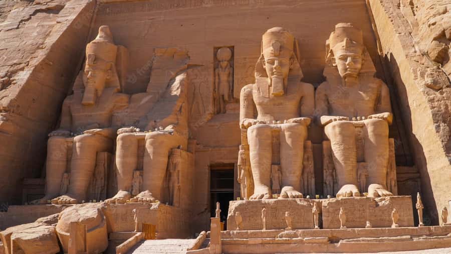 From Aswan: Abu Simbel Temple Day Trip with Hotel Pickup - The early pickup and the road south