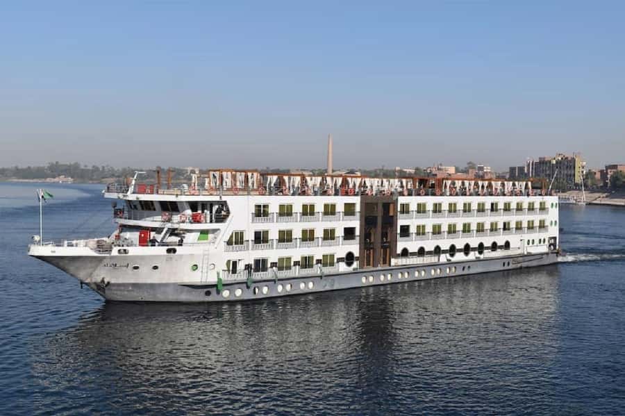 From Cairo: 4-Day Nile Cruise to Aswan w/ Balloon & Flights - Who should book this four-day Nile cruise?