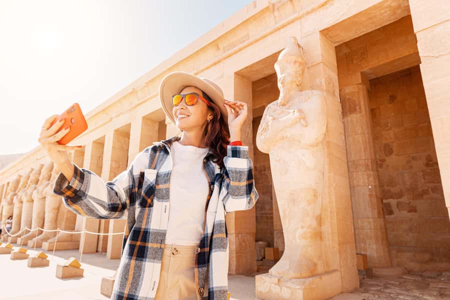From Cairo: Luxor & Hot Air Balloon Private Trip by Plane - The Valley of the Kings and Hatshepsut on the West Bank