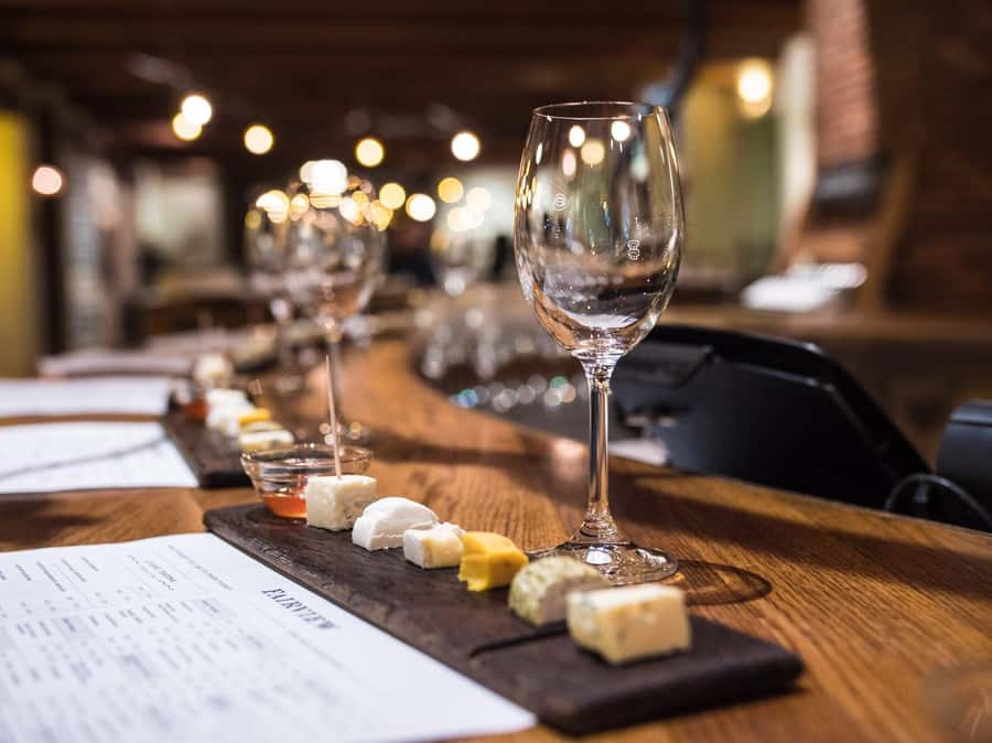 From Cape Town: Stellenbosch Four Estate Full-Day Wine Tour - Your first look at Stellenbosch wine country