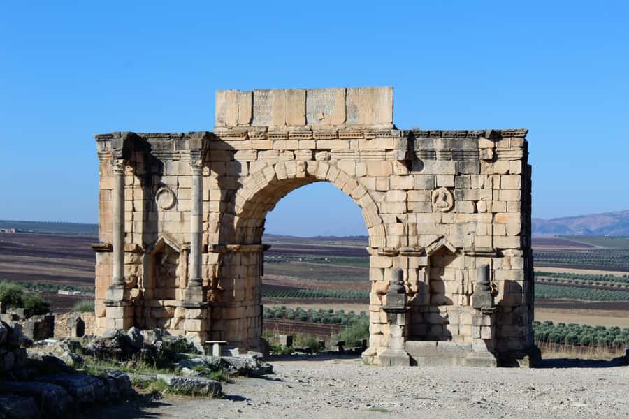 From Fez: Volubilis Moulay Idriss and Meknes Day Trip - Volubilis and the Roman ruins