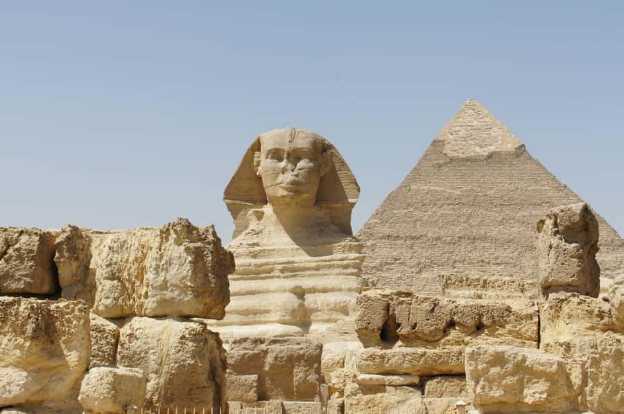 From Hurghada: Pyramids and Egyptian Museum Tour & Boat Ride - The Great Sphinx and Valley Temple