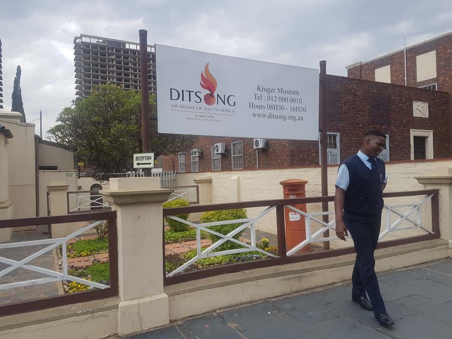 From Johannesburg: Pretoria Half Day Tour - What the guide adds to the experience