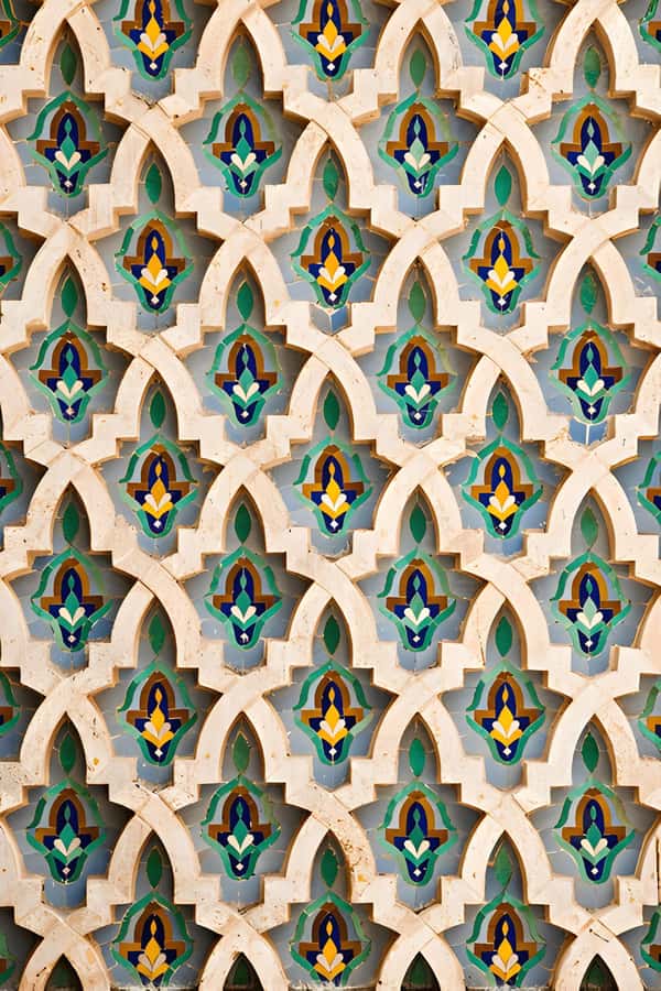 From Marrakech: Casablanca Day Trip by van - Lunch and the choice between shopping and the sea