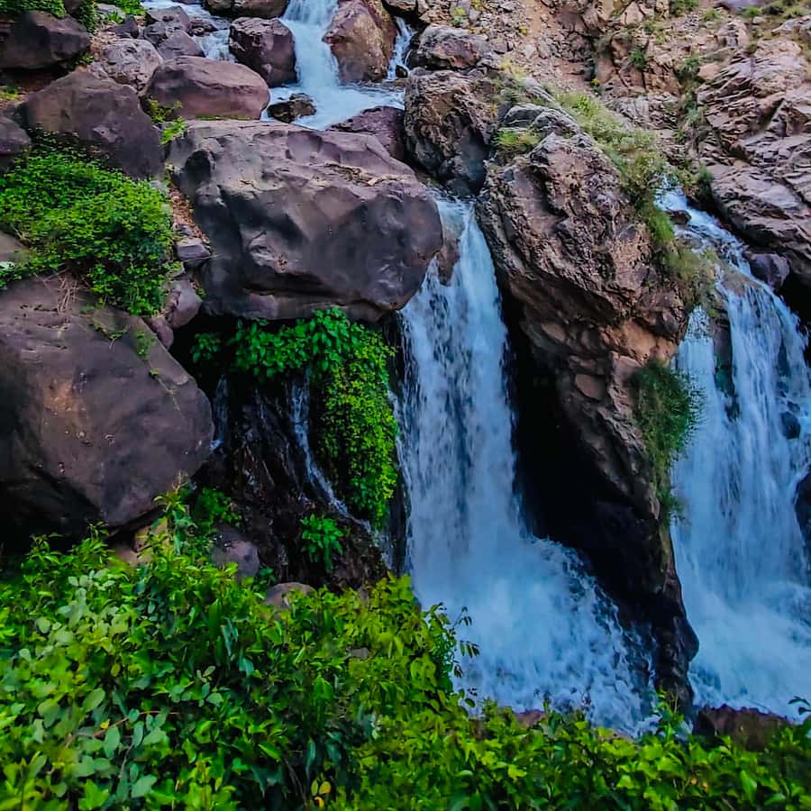 From Marrakech: Day Trip to Anima Garden and Imlil Valley - Imlil Valley and the two-hour mountain walk