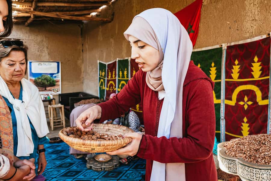 From Marrakech: High Atlas Mountains and 5 Valleys Day Trip - Lunch with a Berber family