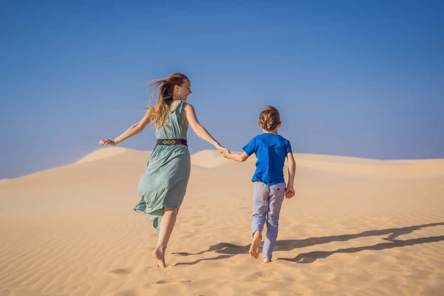 From Marrakech: Merzouga 3-Day Desert Safari with Food - Choosing the standard or luxury camp