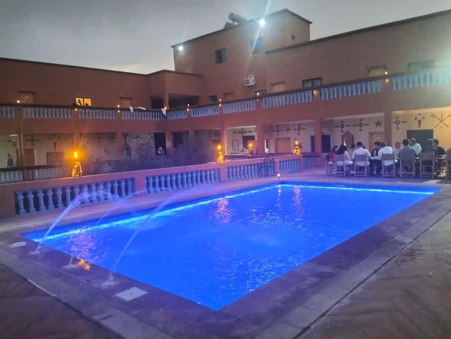 From Marrakech to Merzouga Erg Chebbi: 4-Day Desert Tour - Day 1: Tizi n Tichka and Ait Benhaddou