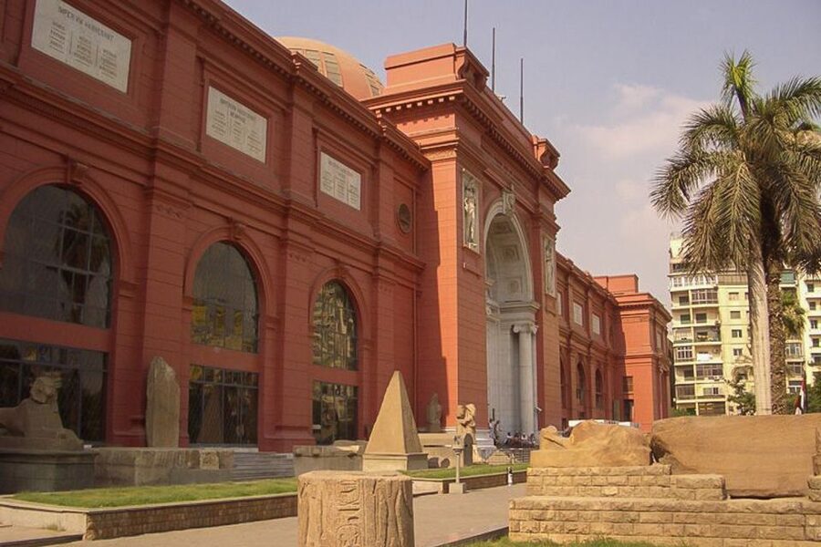 From Sharm El-Sheikh: Cairo's Pyramids: Full-Day By Flight - The Sphinx and Valley Temple