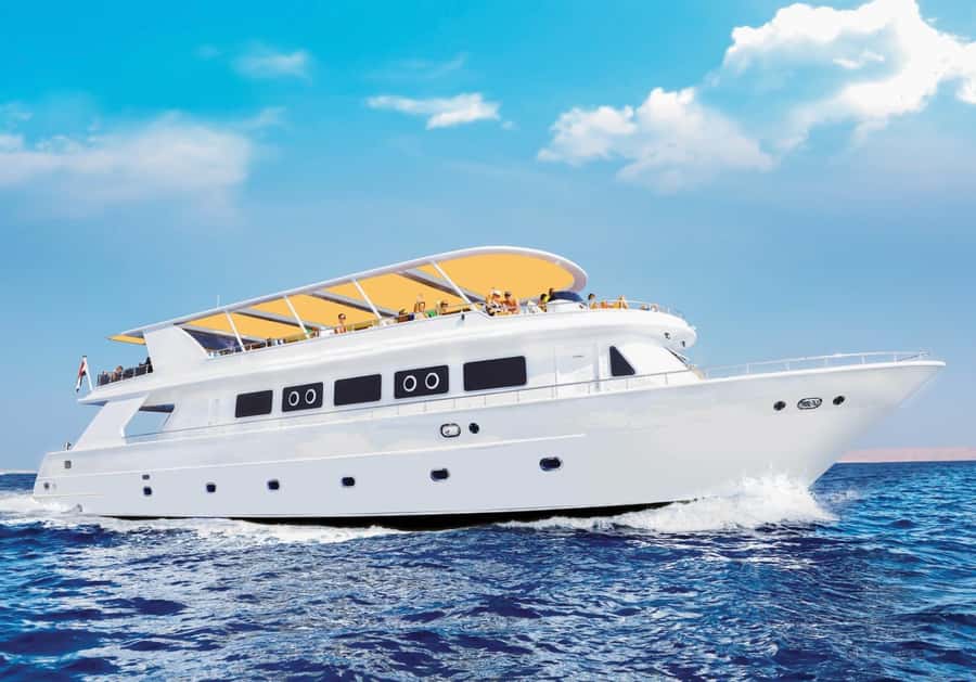 From Sharm: Ras Mohammed Cruise with Island Visit and Lunch - Optional introductory underwater sessions