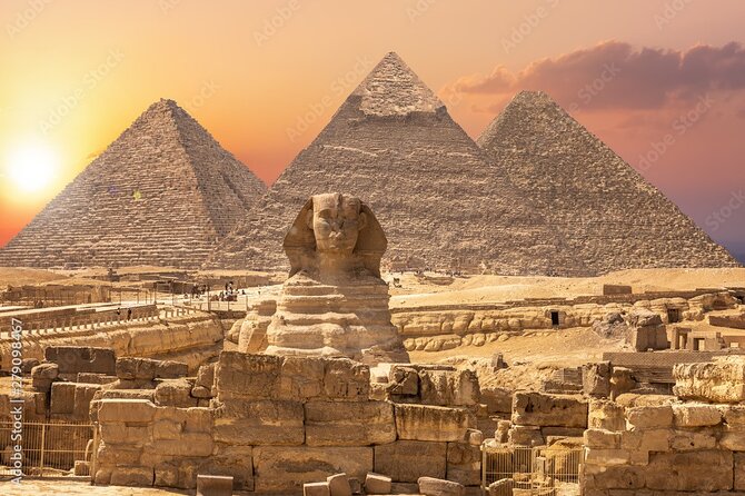 Giza pyramids, Sphinx, and the big museumum - The major museum collection