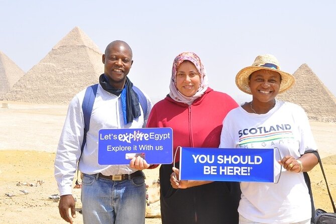 Giza pyramids,Sphinx Sakkara,Dahshuh,Memphis,Camel - Giza: the big visual payoff
