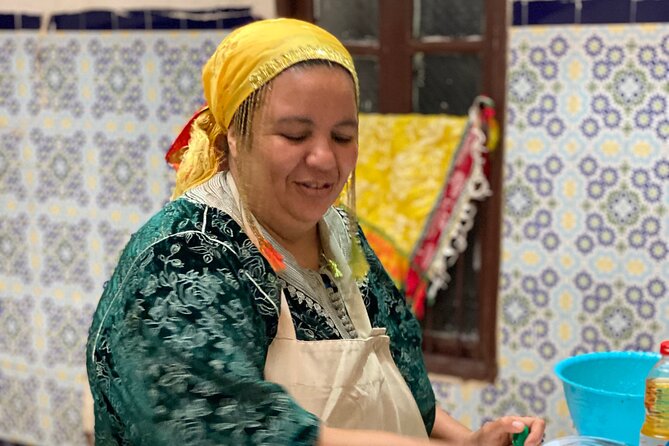 Half-Day Cooking Class with Local Chef Laila in Marrakech - Salads, dessert, and a very generous final meal