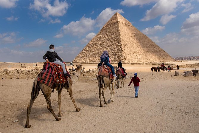 Half-Day Private tour to Pyramids of Giza and Sphinx - Hotel pickup and the ride to Giza