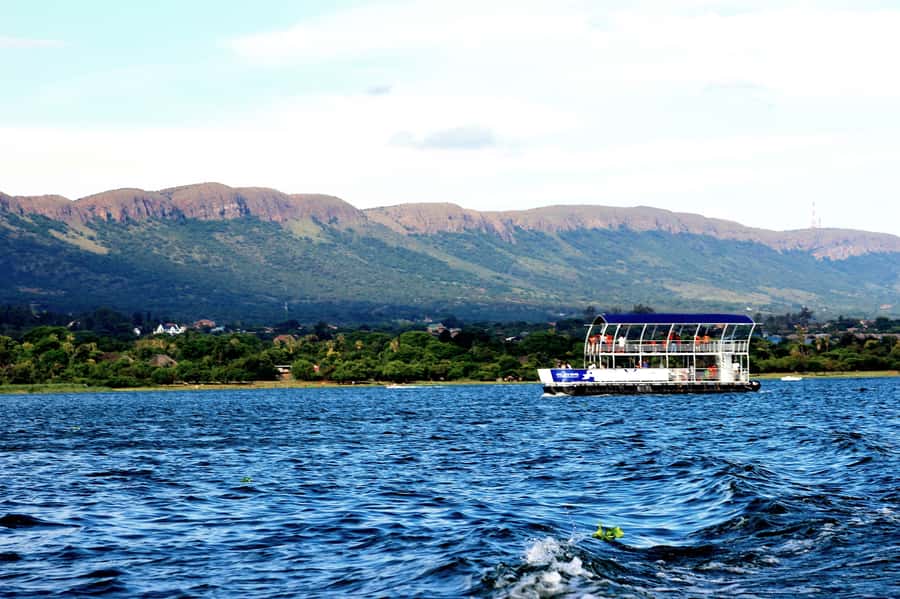 Hartbeespoort: 2-Hour Dam Cruise with South African Food - Who will enjoy this Hartbeespoort cruise