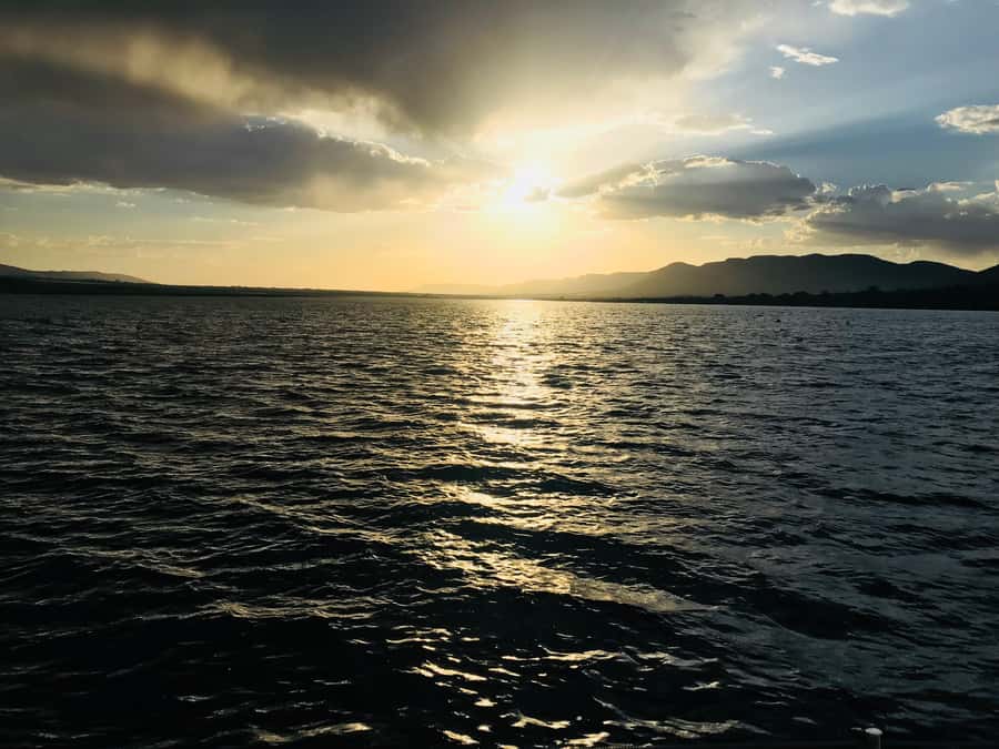 Hartbeespoort: 2-Hour Dam Cruise with South African Food - Booking details that make a difference