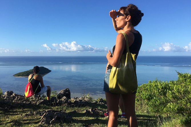 Hiking Le Morne Brabant - The upper section: scrambling, rock faces, and careful movement