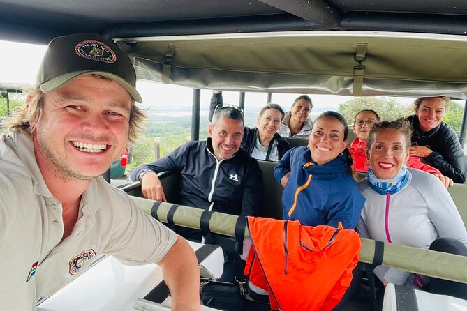 Hluhluwe-Imfolozi Park Full Day Big 5 Safari Tour - A full day of animal searching