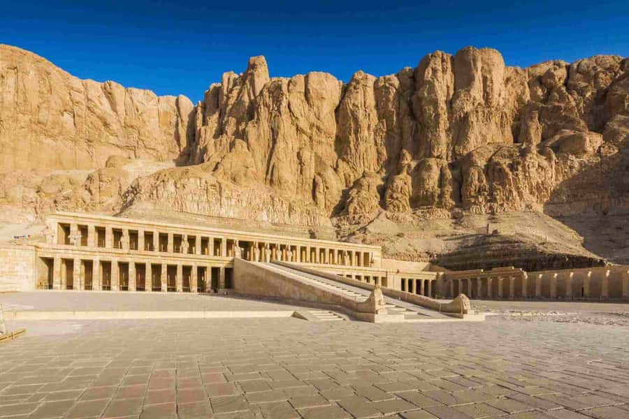 Hurghada: 2-Day Luxor Tour with Hotel, Balloon, & Boat Ride - Who should book this two-day Luxor trip?