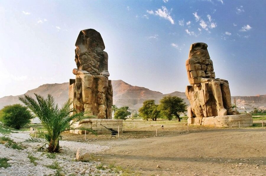 Hurghada: 2-Day Luxor Tour with Hotel, Balloon, & Nile Boat - Luxor Temple after Karnak