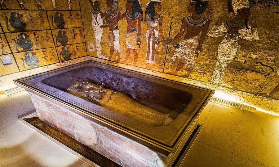 Hurghada: 2-Day Luxor Tour with Hotel, Balloon, & Nile Boat - Valley of the Kings and the tomb of Tutankhamun