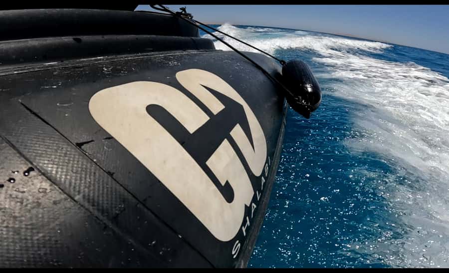 Hurghada: 3-Island Speedboat, Dolphin Watching & Snorkeling - Food, drinks, and the five-minute flight