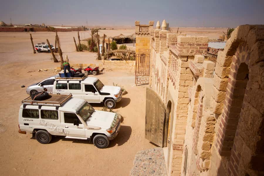 Hurghada: 6-Hour Jeep Desert Safari, Dinner, and Show - Should you book the Hurghada desert safari?