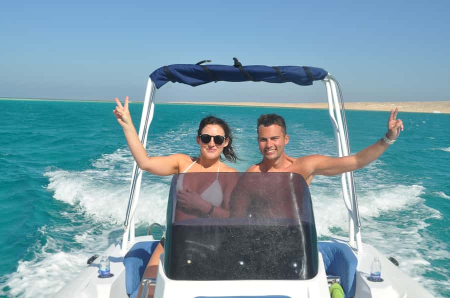 Hurghada: 6 Islands Tour with Dolphin Watching & Snorkelling - Pickup, marina transfer, and the small-boat feel