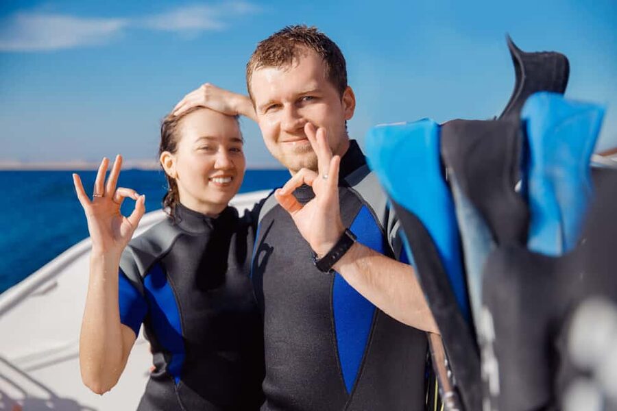 Hurghada: Beginners Scuba Diving Full-Day Boat Trip & Lunch - Getting comfortable with scuba equipment